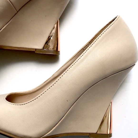 Vintage Bamboo Nude Rose Gold Peep Toe Wedge Heel - Picture 2 of 8